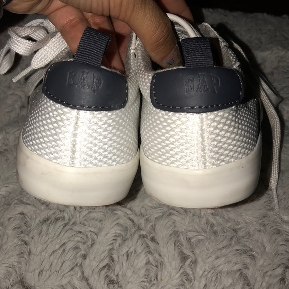 Gap - Picture 4 of 6